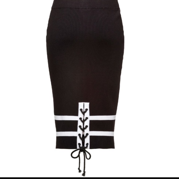 RIHANNA’S FENTY X PUMA high-waisted skirt - Picture 1 of 5